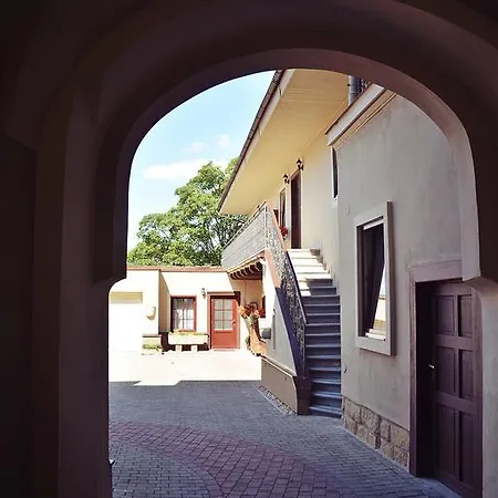 U Hradu Hotel