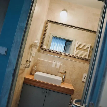 U Hradu Hotel 3*