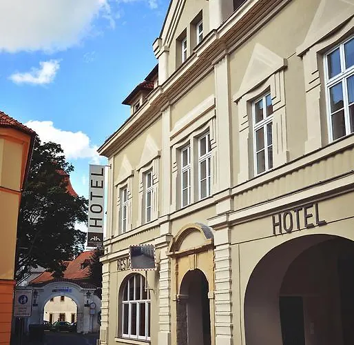 Hotell U Hradu